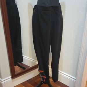 Ted BAKER Black Pants with Floral Embroidery